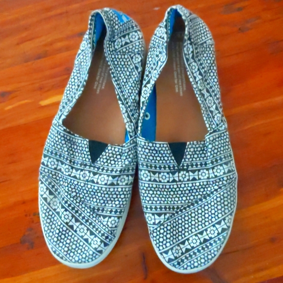 Toms Shoes - Toms Avalon Slip On